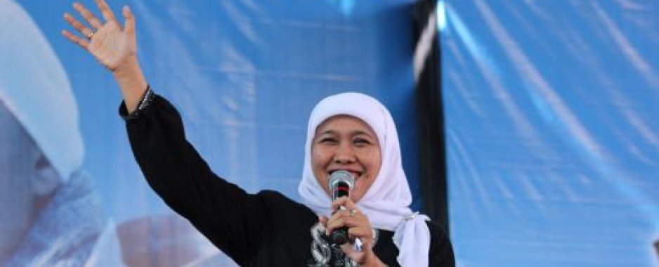 Khofifah minta restu pedagang di Pasar Bulak Banteng